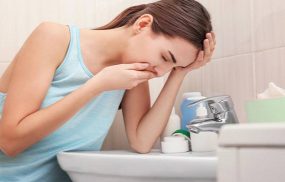 Bụng cồn cào khó chịu buồn nôn là bị gì? Làm sao khỏi?