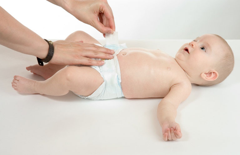 cách chữa hăm cho trẻ sơ sinh