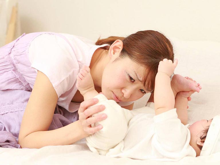 Nguyên nhân khiến trẻ sơ sinh bị tiêu chảy