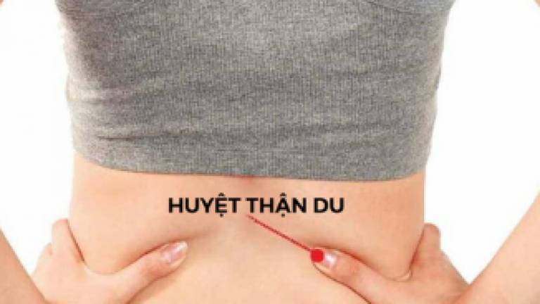 Chữa viêm amidan bằng cách bấm huyệt Thận du