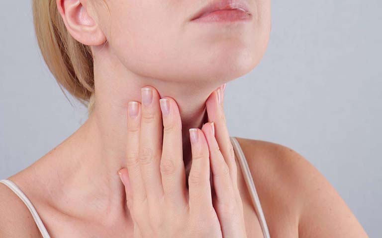Đờm trong cổ họng nhưng không ho có nguy hiểm không?