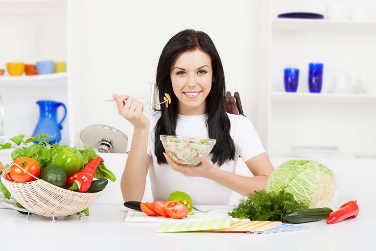 Khắc phục tình trạng đau lưng khi mới thụ thai ở bà bầu
