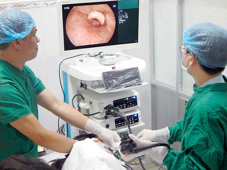 đau thượng vị bên trái