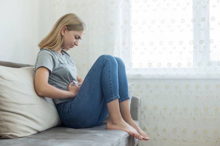 Đau thượng vị kèm tiêu chảy là bị gì? Có nguy hiểm?
