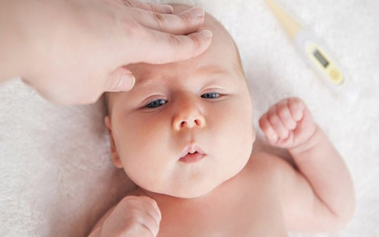 Thuốc hạ sốt cho trẻ sơ sinh