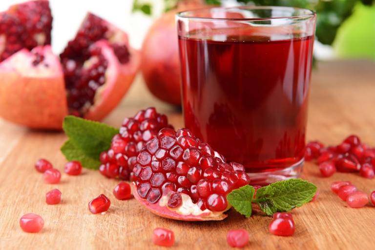 Nước ép lựu cải thiện năng lực phòng the