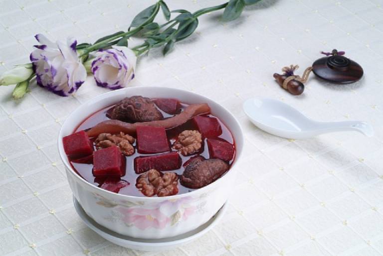 Củ dền giúp tái tạo hồng cầu