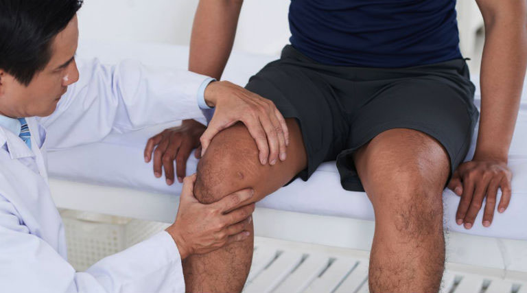 Bệnh tràn dịch khớp gối có chữa được không