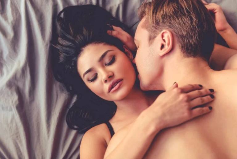 Kích thích điểm G của nữ giới bằng dương vật