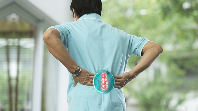 Những lưu ý khi chữa thoát vị đĩa đệm bằng xà đơn