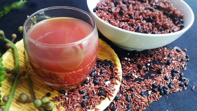 Chữa thoái hóa khớp với trà gạo lứt