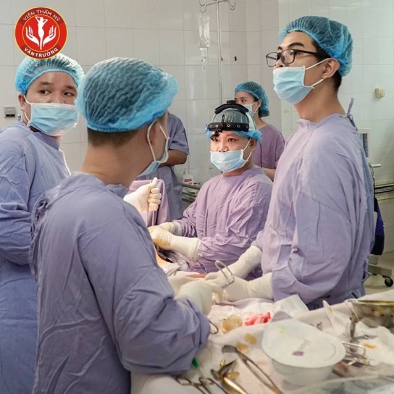 Viện thẩm mỹ Văn Trường