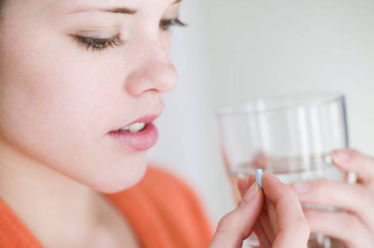 Sử dụng thuốc Tây điều trị