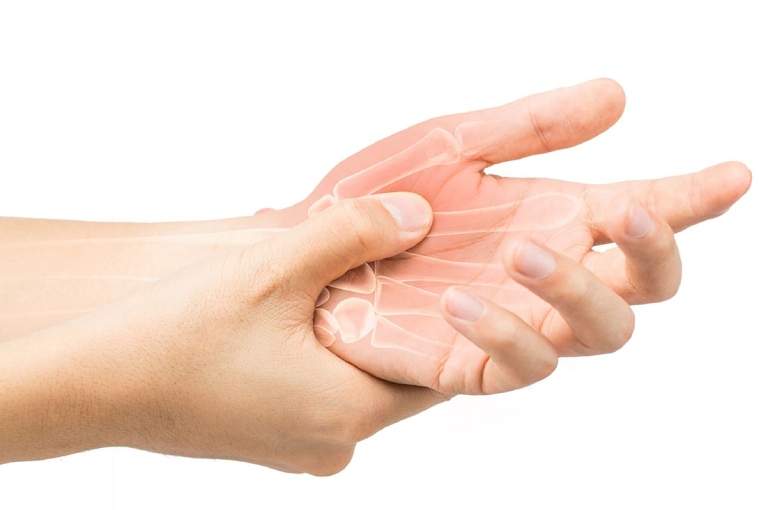 Có nên chữa viêm khớp dạng thấp bằng thuốc Nam không?