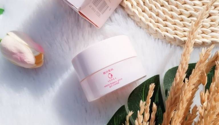 Kem dưỡng trắng da Senka White Beauty Glow Gel Cream