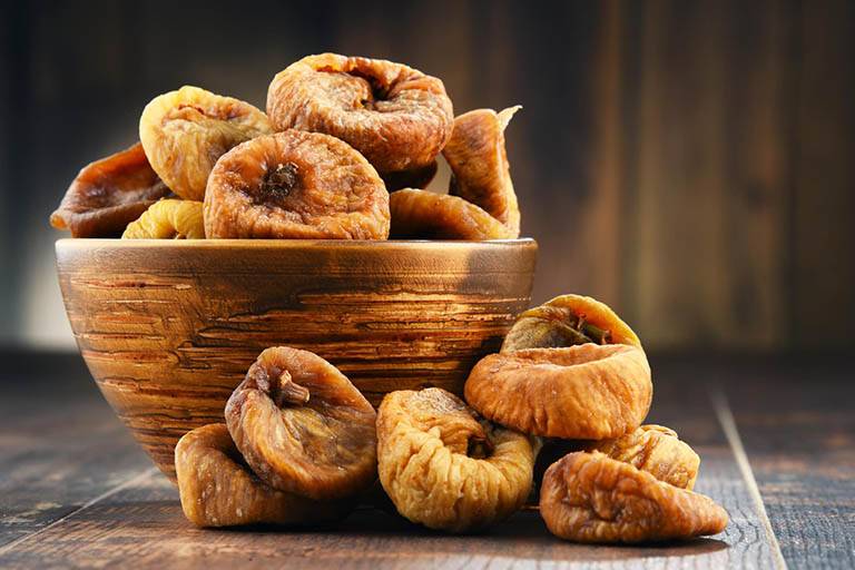 Dùng quả sung khô chữa bệnh trĩ đơn giản tại nhà