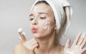 Sữa rửa mặt La Roche Posay giá bao nhiêu? Tốt không?