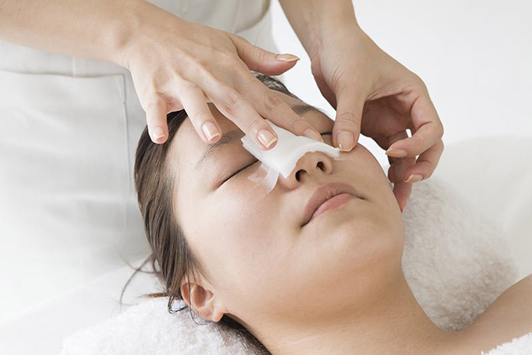 Sửa mũi có kiêng quan hệ không