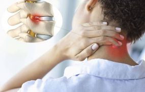 Nếu không sớm thăm khám và điều trị, người bệnh dễ gặp phải tình trạng vận động khó khăn, huyết áp bất ổn