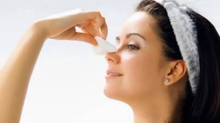 Sau nâng mũi bao lâu thì đi xe máy được là thắc mắc chung của nhiều người