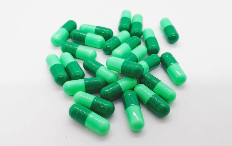 Thuốc kháng sinh điều trị viêm phế quản Cephalexin