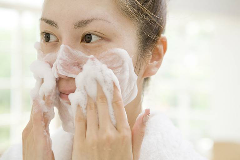 Những biện pháp kiểm soát và phòng ngừa lang ben ở mặt