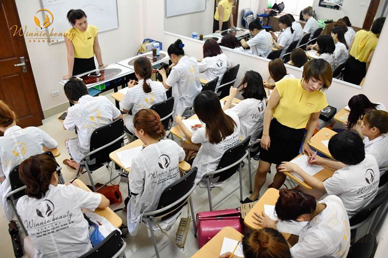 5 địa chỉ học điêu khắc lông mày chất lượng tại Hà Nội