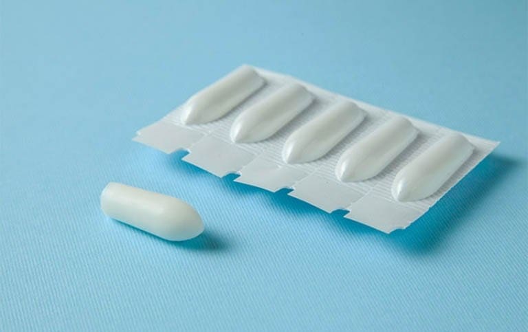 Ra huyết trắng vón cục và ngứa là bệnh gì? 