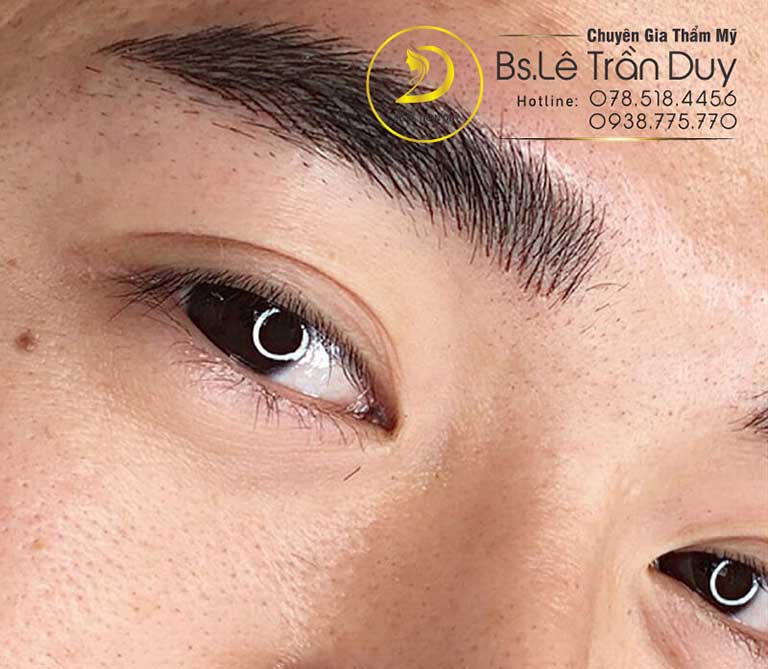 Giá điêu khắc chân mày nam
