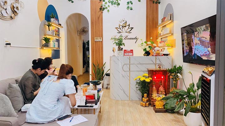 Rebi beauty nặn mụn tại TPHCM 