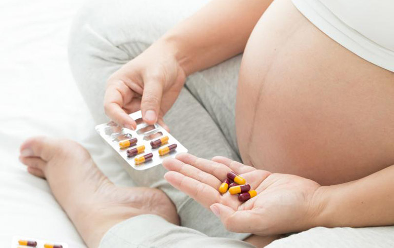 Trẻ bại não thể múa vờn