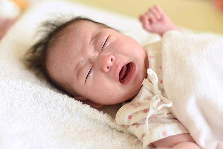 Dấu hiệu trẻ sơ sinh bị tự kỷ