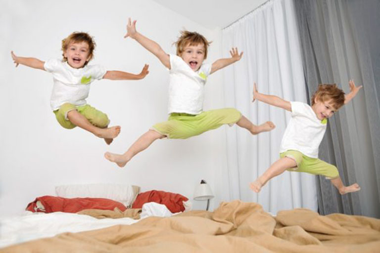 Tự kỷ dạng tăng động