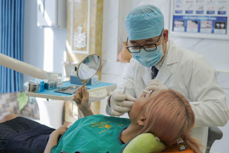 địa chỉ làm hàm răng giả tháo lắp tại TPHCM giá rẻ