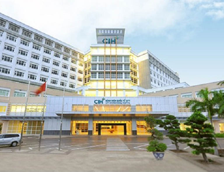 địa chỉ làm hàm răng giả tháo lắp tại TPHCM uy tín