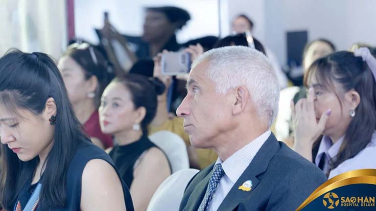 Sao Hàn Hospital Deluxe truyền tế bào gốc