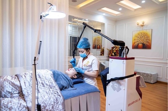 Trị mụn trứng cá tại thẩm mỹ viện diva